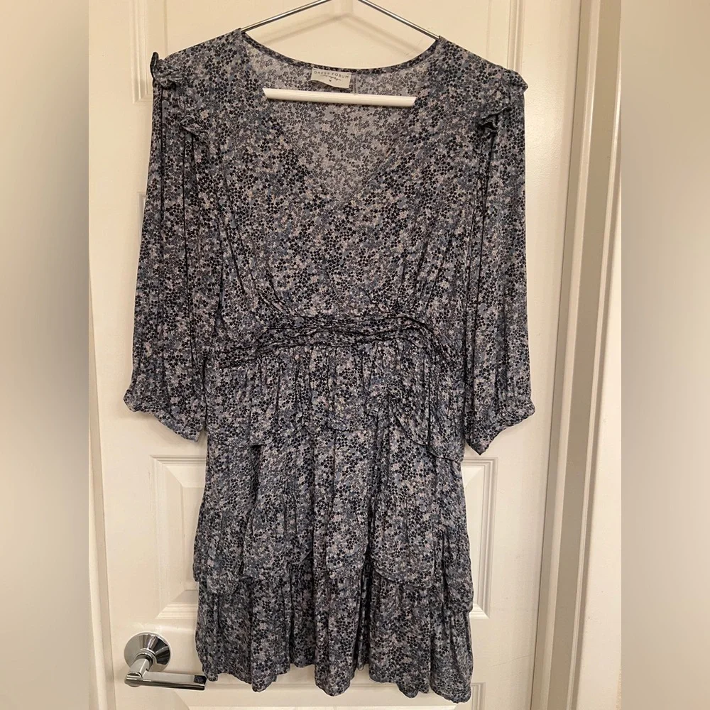 Dress Forum Blue Ditsy Floral Dress, Women's Size Medium‎